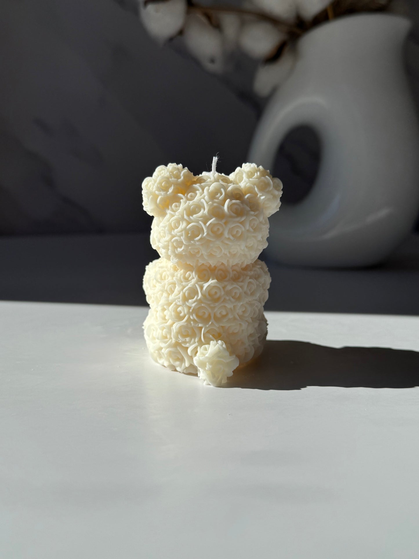 ROSE BEAR küünal