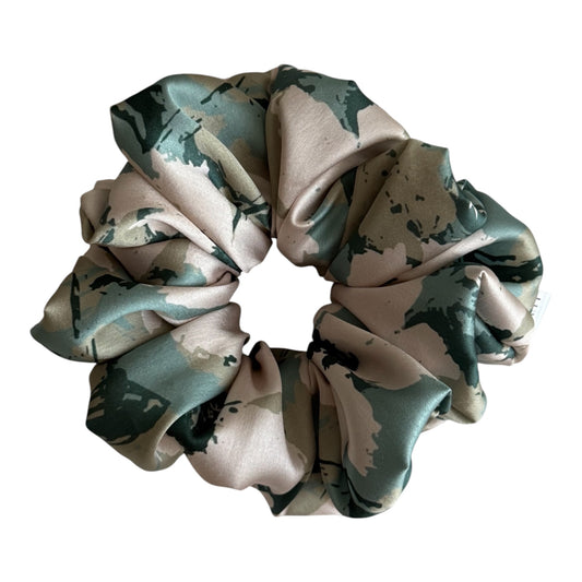 BOTANICAL MIST SCRUNCHIE